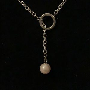 Pearl and circle lariat style necklace NWOT
